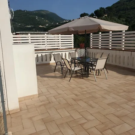 Fradalisa Delizioso Monolocale A شقة فيكو إيكوينس